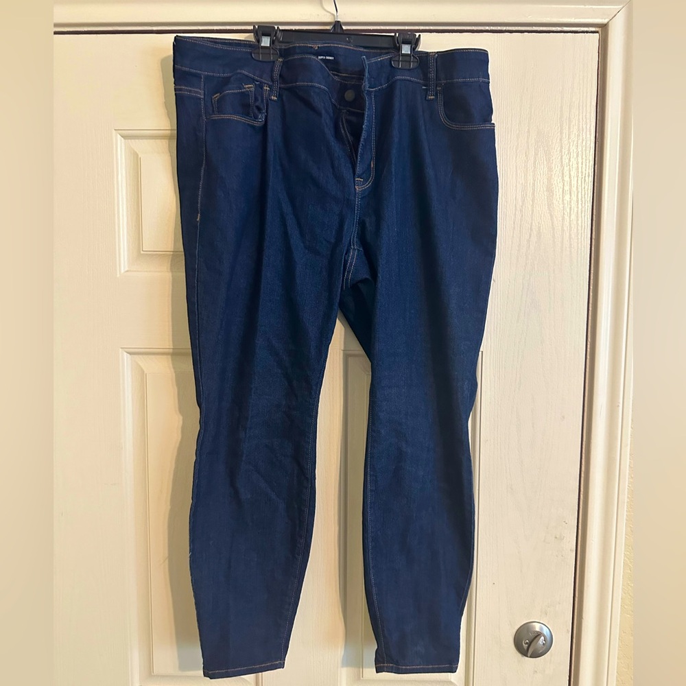 Old Navy Dark denim skinny short jeans